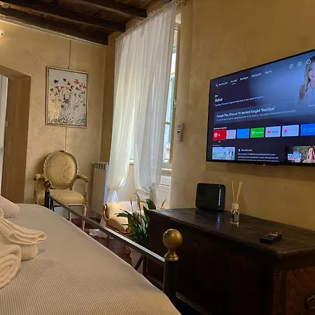 Italy Typicall Campo Di Fiori Apartamento